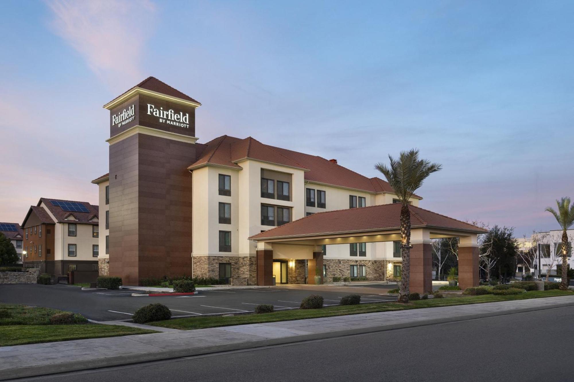 Fairfield By Marriott & Riverpark Hotel Fresno