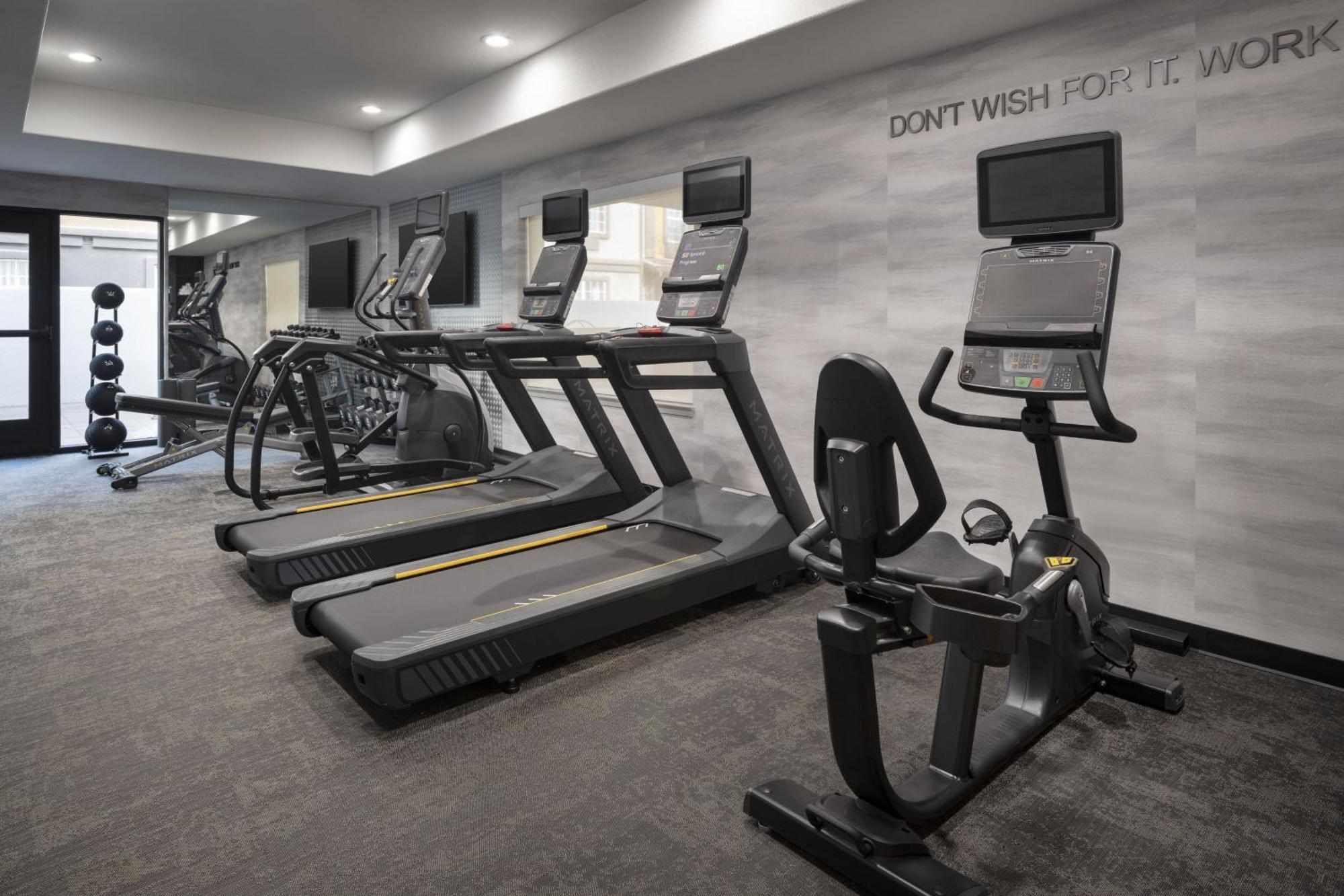 Fairfield By Marriott & Riverpark 3* Fresno