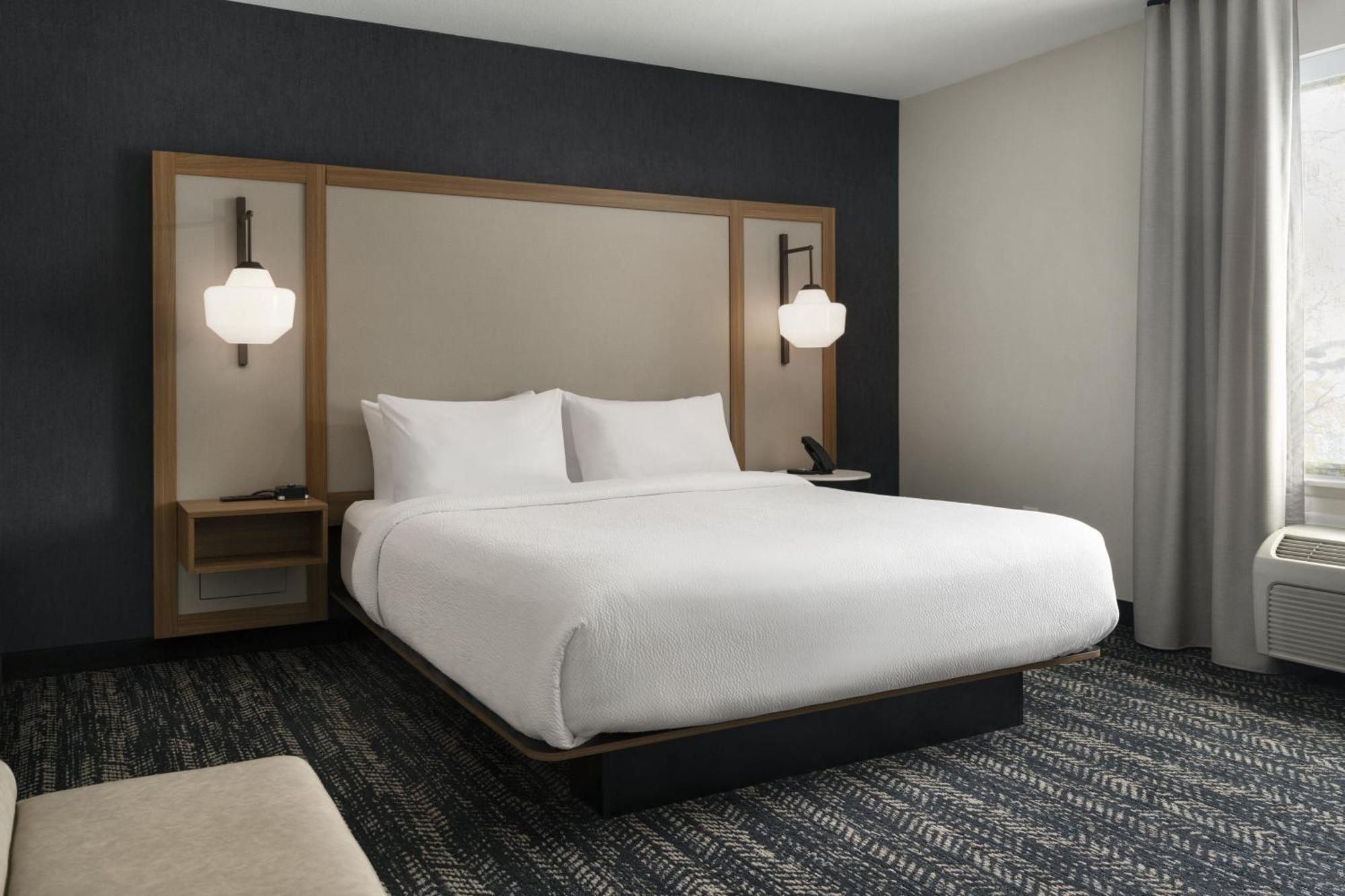 Fairfield By Marriott & Riverpark Hotel Fresno
