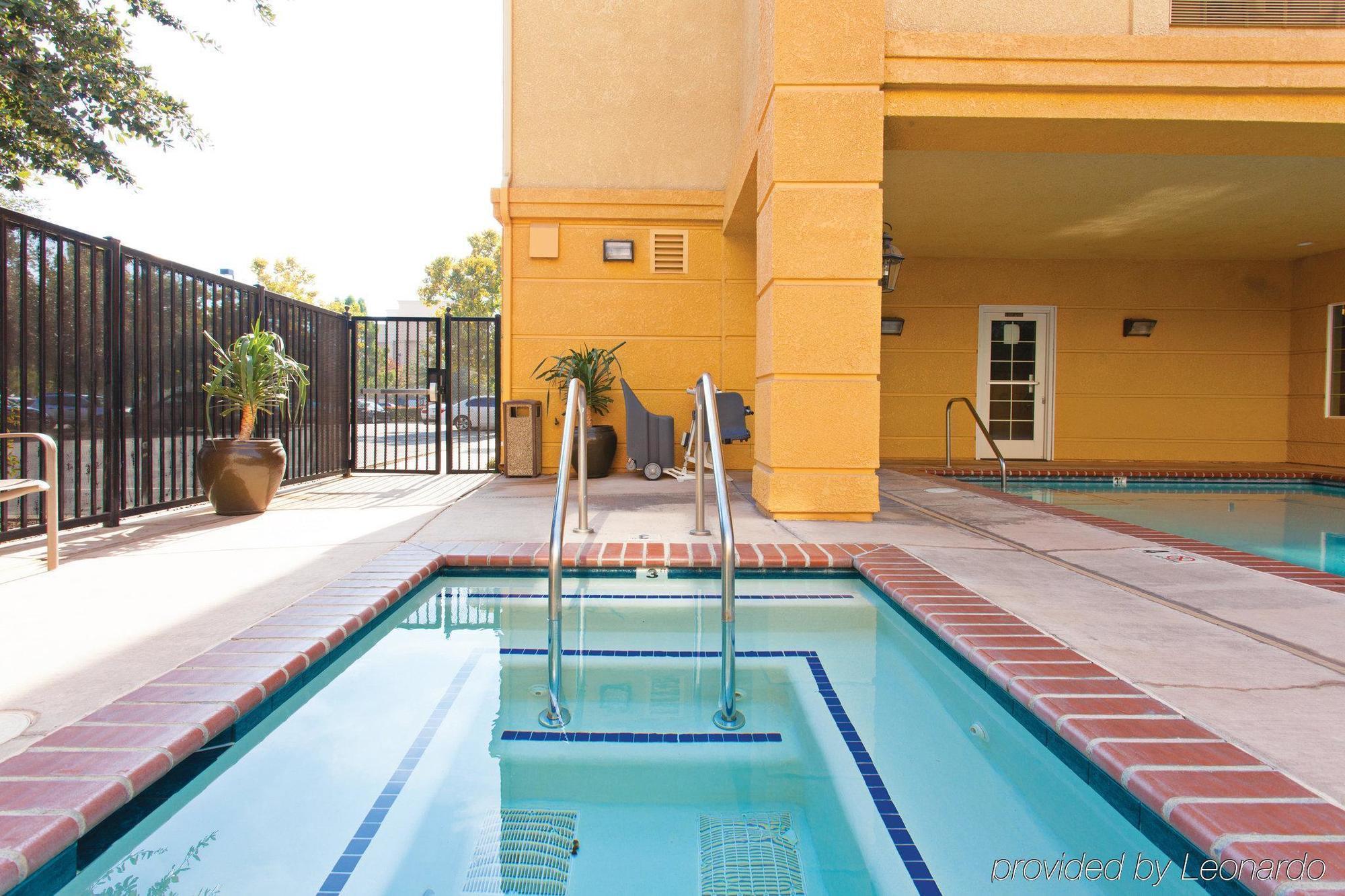 Hotel Fairfield By Marriott & Riverpark Fresno