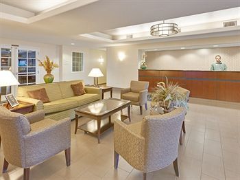 Hotel Fairfield By Marriott & Riverpark 3*