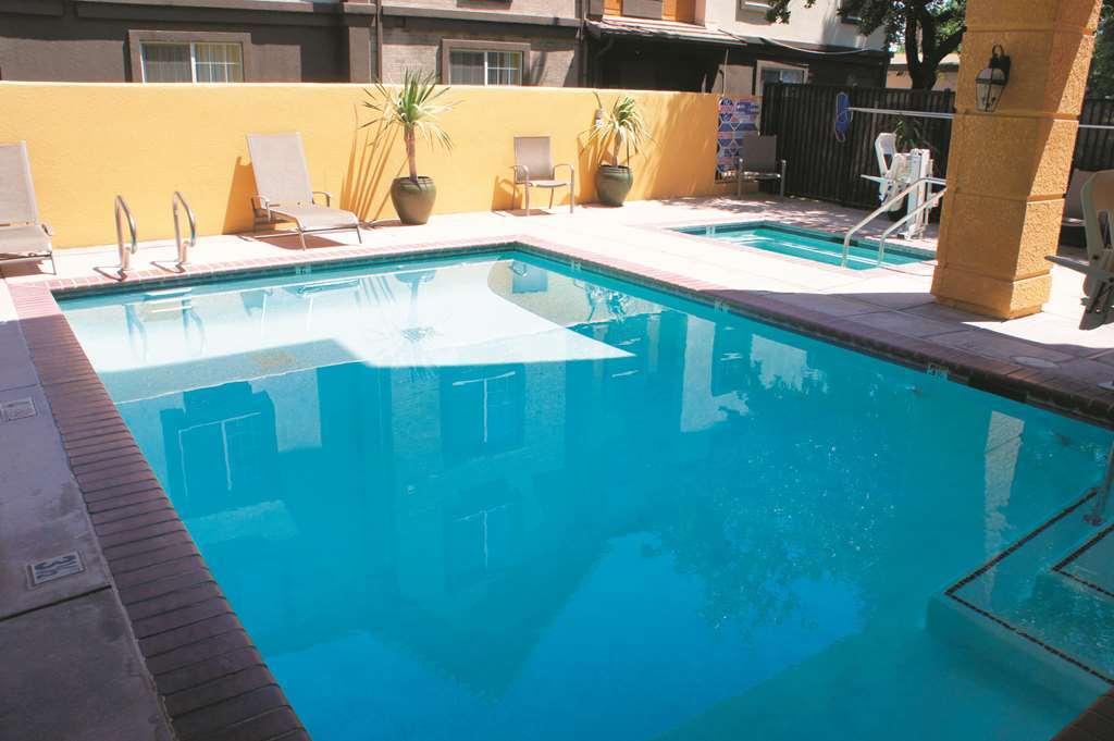 Fairfield By Marriott & Riverpark 3* Fresno